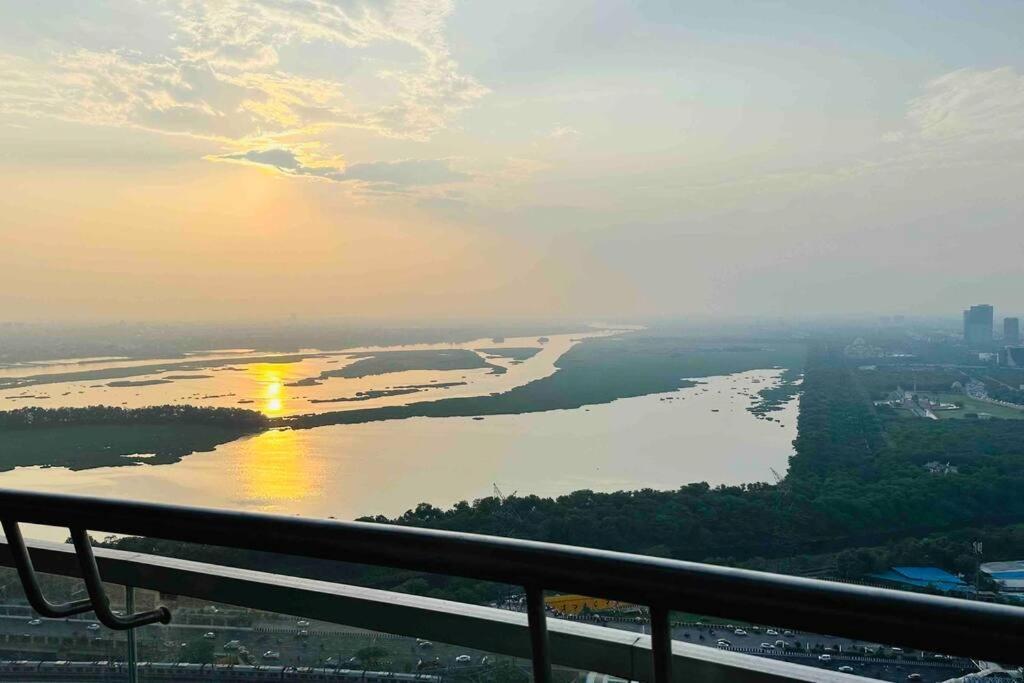 Cloud Stay@41St Floor Noida Ngoại thất bức ảnh