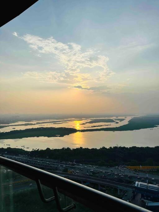 Cloud Stay@41St Floor Noida Ngoại thất bức ảnh